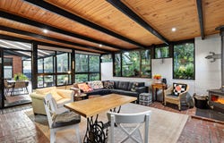 6 Mount Helen Avenue, Mount Helen, Vic 3350
