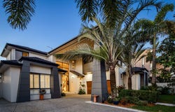 20  Royal Albert Crescent, Paradise Point, Qld 4216