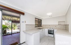 12 Tomlinson Place, Armadale, WA 6112