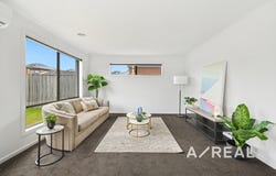 65 Goshawk Drive, Pakenham, Vic 3810