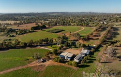 11 Cummins Drive, San Isidore, NSW 2650