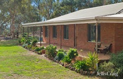 9 Barkla Road, Newstead, Vic 3462