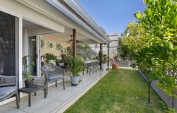 12 Valleygreen Close, Redland Bay, Qld 4165
