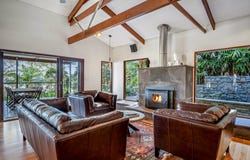 27 Hardys Bay Pde, Killcare, NSW 2257