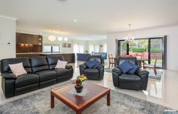17 CLEVELAND PL, Stretton, Qld 4116