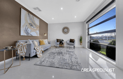 8 Stag Close, Cranbourne East, Vic 3977