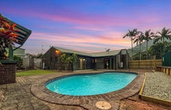 10 Jade Crescent, Caravonica, Qld 4878