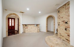 16 Stradbroke Gardens, Ridgewood, WA 6030