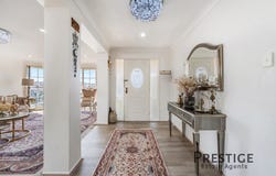 10 St Jerome Close, Blair Athol, NSW 2560