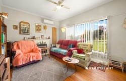 77 Hampton Street, Moe, Vic 3825