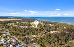 9 Christopher Court, Lakes Entrance, Vic 3909