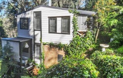 87 Henderson Road, Wentworth Falls, NSW 2782