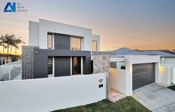 7 Clipper Court, Biggera Waters, Qld 4216