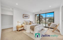 4 Newcastle Drive, Mulgrave, Vic 3170