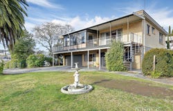 8 Ferry Street, New Norfolk, Tas 7140