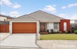 7 Buttercup Parkway, Halls Head, WA 6210