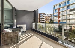 202/2 Mahroot Street, Botany, NSW 2019