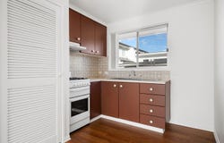 2/15 Bostock Avenue, Manifold Heights, Vic 3218