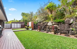 18 Faraday Crescent, Pacific Pines, Qld 4211