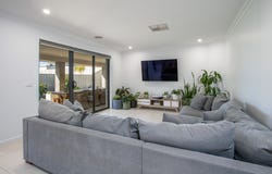 34 Albatross Avenue, Glenroy, NSW 2640