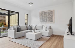 2/51 Faraday Road, Croydon South, Vic 3136