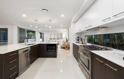 26 Wills Street, Coorparoo, Qld 4151