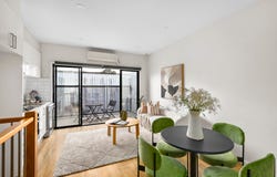 4/1072 Sydney Road, Fawkner, Vic 3060