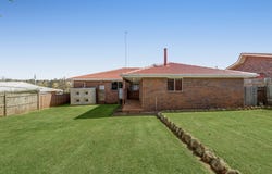 3 Sapphire Street, Kearneys Spring, Qld 4350