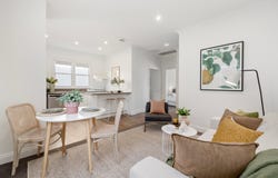 1/2 Simmonds Street, Hughesdale, Vic 3166
