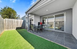 11 Flint Street, Yarrabilba, Qld 4207
