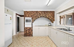 462 Kooringal Road, Lake Albert, NSW 2650