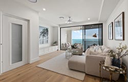 9/1 Queen Street, Scarborough, Qld 4020