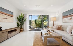8/2 Inland Drive, Tugun, Qld 4224