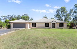 25 Silica Road, Emerald, Qld 4720