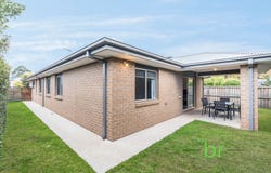 15 Bursaria Street, Lara, Vic 3212