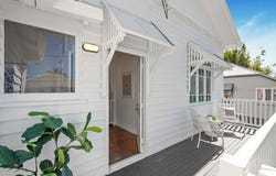 22 Lilly Street, Greenslopes, Qld 4120