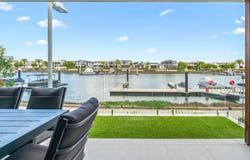 18/35 Sickle Avenue, Hope Island, Qld 4212