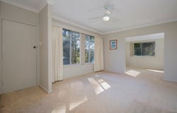 5 Lloyd Court, Valentine, NSW 2280