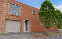 1/5 Douglas avenue, St Albans, Vic 3021
