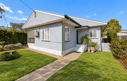 6 Elliott Street, Silkstone, Qld 4304