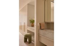 203/8-10 Linacre Road, Hampton, Vic 3188