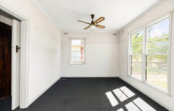 54 Stradbroke Avenue, Swan Hill, Vic 3585