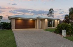 27 Outlook Crescent, Flagstone, Qld 4280