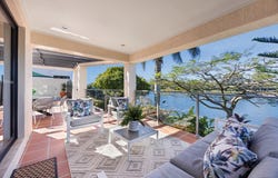 8 Ivor Court, Benowa, Qld 4217