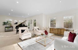 19 Charlton Street, Mount Waverley, Vic 3149
