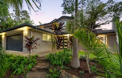 7 Whiteley Close, Brookfield, Qld 4069