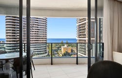 21108/21 Elizabeth Av, Broadbeach, Qld 4218