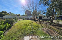 15 Milford Road, Dugandan, Qld 4310