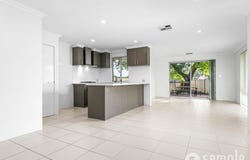 8 Sciano Avenue, Success, WA 6164