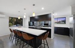 16 Glenbrook Place, Willow Grove, Vic 3825